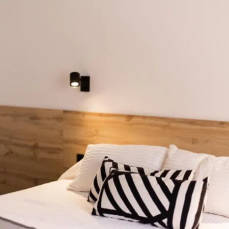 Apartamentos Mk77 Leon - Lahoz Extérieur photo